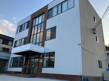 有限会社ワールドセキュリティーサービス（本社） ＼完全週休二日制&残業少なめ！／
安定して働きたい方におススメ！
簡単なPC操作が出来ればOKです♪