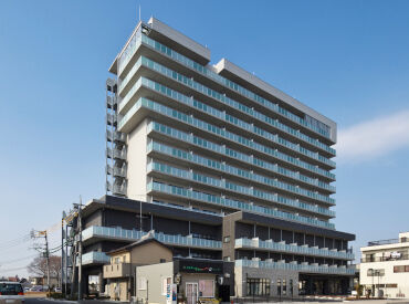 太田駅前ケアパークそよ風 ＼正規フルタイム社員の募集です！／
30～50代を中心に、全世代のスタッフ在籍！
世代を超えて、自然と打ち解けられる職場です＊