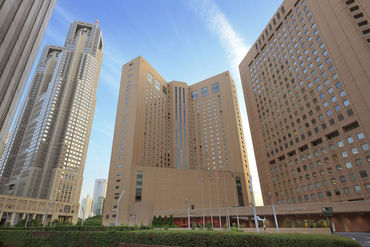 週1/3h～◎シフト相談はお気軽に♪
しかも！駅直結のコンビニだから、雨が降っても大丈夫！
傘いらずで、通勤には困りません♪