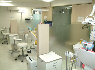 ＼女性スタッフも活躍中！／
バイトデビューやブランク明けなど
経験問わず大歓迎！
勤務スタート日もお気軽にご相談ください◎