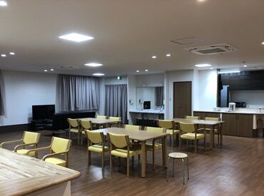 とっても働きやすい環境です♪
◆高時給1100円
◇交通費支給
◆車通勤OK
◇正社員登用も可能
その他にも福利厚生が充実◎