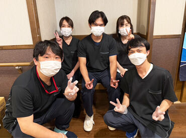 医療法人仁悠会　介護老人保健施設　カルチェ住吉川 定着率抜群の職場！スタッフ同士の雰囲気はとても穏やか★
困った時もみんなでフォローし合えるあたたかい職場です！