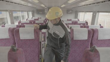 JR水戸鉄道サービス株式会社 勝田車両基地 「大丈夫？」「困ったことはない？」と
お互いに声を掛け合いながら業務を進めています！
チームワーク抜群の職場で働きやすい◎