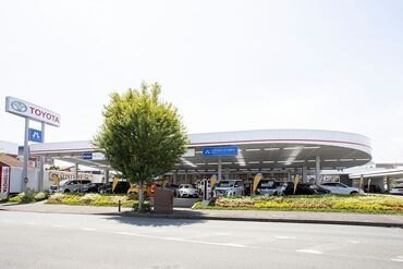 自慢はスタッフの仲の良さ♪
気の良い店長や素敵な先輩がアナタをお待ちしてます◎
一緒に楽しく働きましょう!