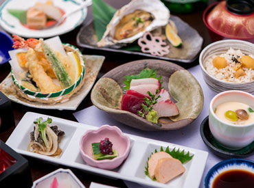 彩食遊膳 和花  近隣の学生さんが多数活躍中！！
友達同士での応募も大歓迎◎
