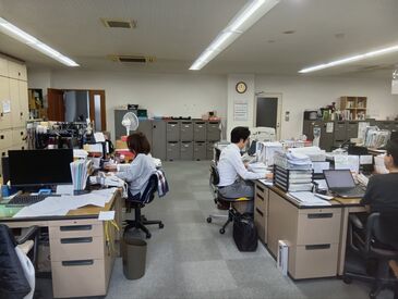 優しい先輩スタッフがしっかりサポート♪
わからないことも質問しやすいあたたかい職場です★