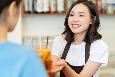株式会社ガイアコミュニケーションズ　※横浜エリア/KNaj2188S 勤務地は横浜駅西口より徒歩1分の【横浜高島屋】♪
いろんなお客様とお話するのも楽しい☆