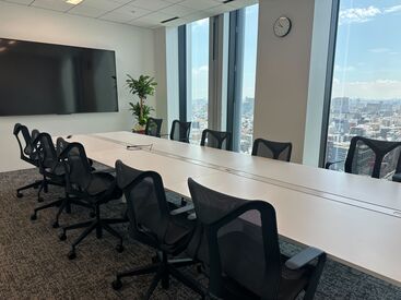 ダルマ･キャピタル株式会社 ＜京橋駅より徒歩3分＞
職場は新築で静かなオフィス！
自分のペースややり方で働くことができます◎