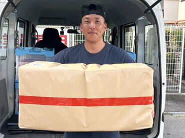 こんなにアットホームな会社みたことない！！ってぐらい仲良く働いています◎
持ちつ持たれつでみんな助け合って仕事してます♪