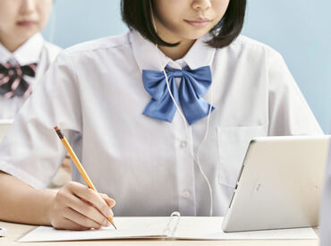 複雑な学習指導は一切ありません！
教えることよりも、生徒の自学自習が
スムーズに進むようサポートするお仕事です♪