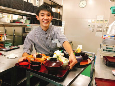 ふぁみり庵はいから亭寿司まどか　大口店 ふぁみり庵はいから亭・寿司まどか大口店☆
ホール/キッチンのスタッフ募集中！
「雰囲気がすごくいい」スタッフからの評判も♪