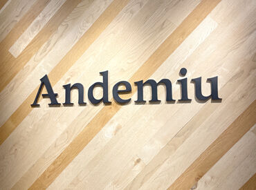 Andemiu -アンデミュウ-　京都ポルタ店 ◆未経験の方も大歓迎!!◆
安心・丁寧な研修サポートでバイトデビューにも◎
全店舗で利用可能なスタッフ特典・割引あり★