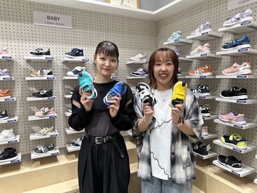 IFME 有明ガーデン店 福利厚生◎
働きやすさ重視！
楽しく働けて、
お得な社割とお給料Get♪♪