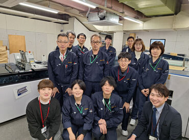 夏は涼しく♪冬は暖かく♪
空調が完備された作業場で
モクモクと作業できるので、
とっても快適ですよ!