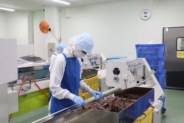 ラインでのお仕事なので、
繰り返し作業を行います◎
なので、2、3ヶ月で慣れる方がほとんど♪