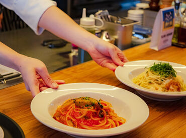 パスタが好きな方必見♪
トマト系、クリーム系、オイル系などのパスタなど
絶品料理をまかない\0で堪能できます!