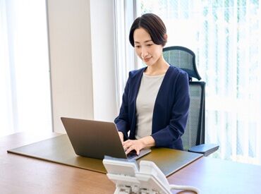 明るく働きやすい職場で
周囲と協力しながら業務を進められる環境です！
充実した研修制度があって安心！