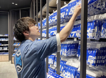 株式会社横浜シミズ　※勤務地：横浜DeNAベイスターズオフィシャルショップ　BAYSTORE <楽しいから終わるのもあっという間>
お友達と一緒に応募&面接も歓迎！
レアな思い出を作れちゃう♪
⇒休憩中も”時給発生”◎