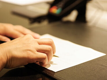 ホテルでの勤務経験は問いません◎
オープン前からの事前研修にて(6月～)、
基本的なマナーから丁寧にお教えいたします♪