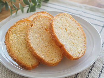 ファッション人材リンク株式会社【FJL】 ★電話登録OK・最短15分★
1～2ヶ月の更新制のお仕事♪
シフト相談可能
即日勤務・フルタイム勤務ＯＫ