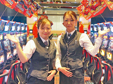 髪色自由！ネイル・ピアスなども全てOK！
制服はありますが、個性そのままにお仕事いただけます♪