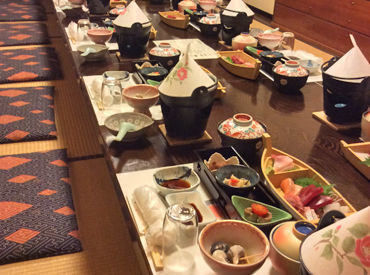 アットホームな雰囲気で皆で協力して働けるお店です♪
バイトデビュー歓迎です！
