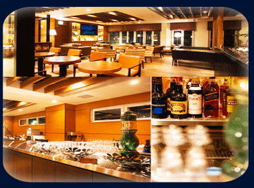 レンガ調の壁が印象的な外観♪
モダンで落ち着いた人気店.+*
有名人もご来店されるイタリアン！
世界にも認められたピザが自慢☆