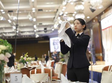 春からみんなでスタートなので
アルバイト初めてでも大丈夫◎
新しい友達もたくさんできるかも