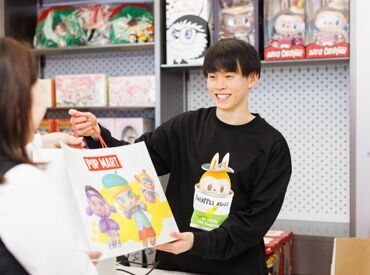 【週2/4h～】でOK♪
シフトも融通がきくので気軽にご相談くださいね◎
フルタイム・土日祝で出勤できる方優遇します！