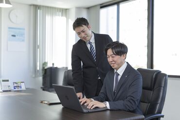 未経験スタートの社員ばかりで、"不安な気持ち"を自分事のように理解してくれる先輩多数◎しっかり寄り添い、サポートします!