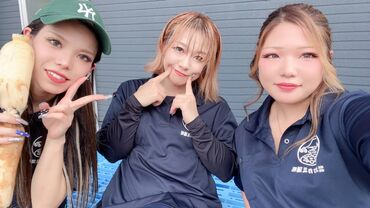 株式会社カワカミ蓮根 《　20～40代活躍中　》
子どもを優先しながら働くスタッフ多数！
好きな髪色お化粧も楽しんでもOK◎すっぴんでももちろんOK！