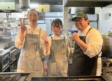 常連さん多数！お客様との会話も楽しい♪
人と接することが好きな方にピッタリです◎