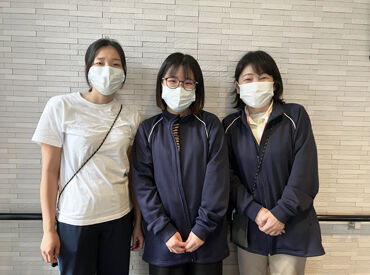 まるで高級マンションのような施設！
利用者のみなさんがゆっくりとくつろげる、広々とした共同スペース、居室です☆