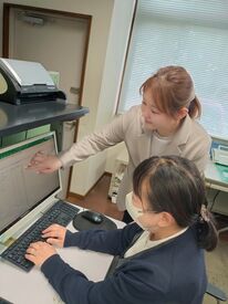 ＜スタッフ内訳＞
全体6名が在籍している事務所です。
（資格者2名／正社員3名／パート1名）
（男性2名／女性4名）