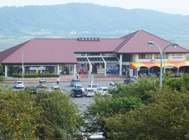 魔法のパスタ　ブルーライン一本松店 ＜どなたでも出来るくらい簡単！＞
下処理は全部社員がやるので安心◎
バイトさんは野菜を切って盛り付けするぐらい♪