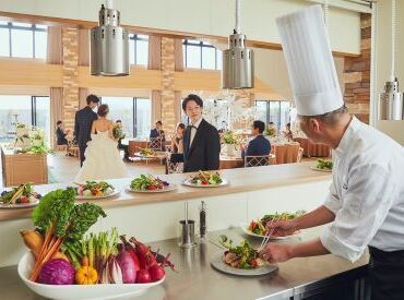 学生さんやフリーターさん、主婦さんなど幅広い年代が活躍中◎
空いた時間を活用しませんか？
働き方のご相談もお気軽に♪