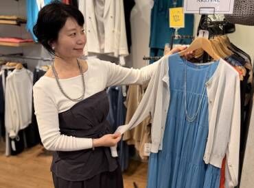 elvence-deux　長崎チトセピア店 お任せするのは基本的な接客など♪
未経験スタートでもご安心ください！
駅チカで通いやすさも◎