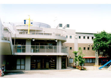 中高生のお子様がいる主婦さん活躍中♪
STAFFは全員で7名、平均年齢は40歳です◎
資格を活かして高時給で働けますよ*