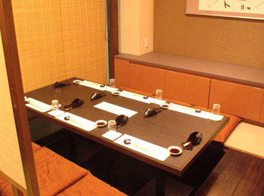 瀬戸内料理たんと元町店 ＼働きやすい環境／
シフト自由！
プライベートの都合に合わせて働けますので、
希望の勤務方法を教えてください★