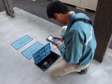 東大阪市内の水道閉開栓などをお任せします!
未経験からスタートしたスタッフばかりなのでご安心ください◎