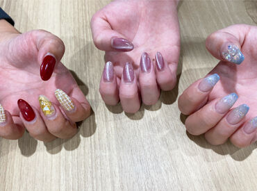 \オシャレOK/
服装、髪型・髪色、ネイル・ピアスなどは自由!
自分の好きなスタイルでキラキラWORK★*