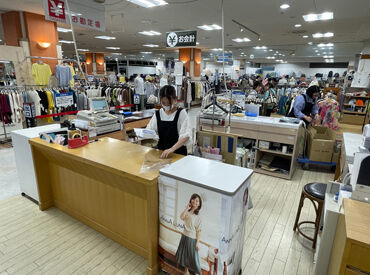 ピュア高山 未経験でもOK♪
まずは「人と接することが好き」という気持ちがあれば大丈夫です♪
髪型・髪色自由☆ネイルもOK☆