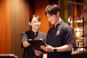 NEW制服♪
TOHOシネマズでバイトしませんか？
映画好きの方は注目！
最新映画情報がイチ早く手に入るかも♪