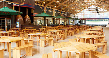 楽しい体験がたくさんできる＜イバライド＞
食事補助・退職金・社保完備など待遇充実♪
週休2日のシフト制で働きやすさも抜群！