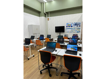 未経験OK!専門知識は不要です◎
自分のペースでシフトが組めて学校やプライベートと両立もバッチリ♪