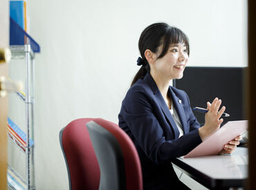 四谷学院 静岡校 「最近調子どう？」など、沢山の生徒と触れ合ったり♪
一生懸命な生徒を応援するうちに、自分が勇気づけられる事も…！