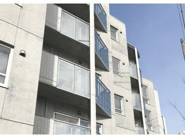 高月給の高待遇★
経験者も安心スタート！
分からないことはすぐ聞ける、温かな雰囲気です♪


