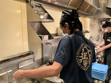 飲食のアルバイトが初めてでも大丈夫！
少しずつできることを増やしていくので、安心してください。