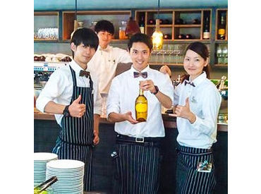 PARK SIDE TABLES ＼平日のランチスタッフ募集★／
20～40代の女性が中心！
2週間毎のシフト提出なので、家事や育児、Wワークとの両立もバッチリ◎