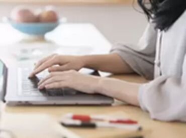 アース環境サービス株式会社 業務センター 子育てと両立したい方、応援します！
シフトは柔軟に対応するので、小さなお子様がいる方でも安心ですよ♪